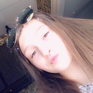 Meet your Posher, Layla